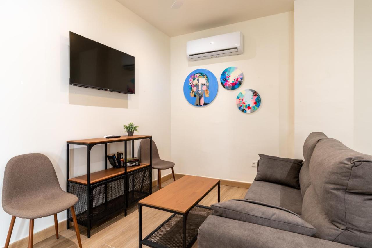 Apartamentos Cervantes 17, Seville